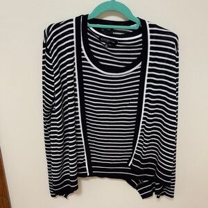 Jones New York Monochrome Striped Top
